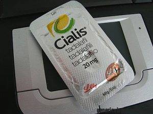 cialis_blister_pack_back