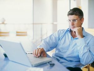 человек-с-ноутбуком